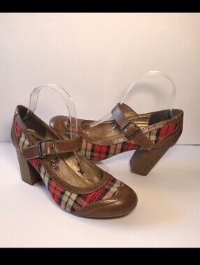 Vintage Mudd Red Plaid Mary Jane 3" Heels with Brown Leather Trim Woman's 7.5